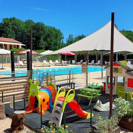 Вилла Domaine De Gavaudun Экстерьер фото