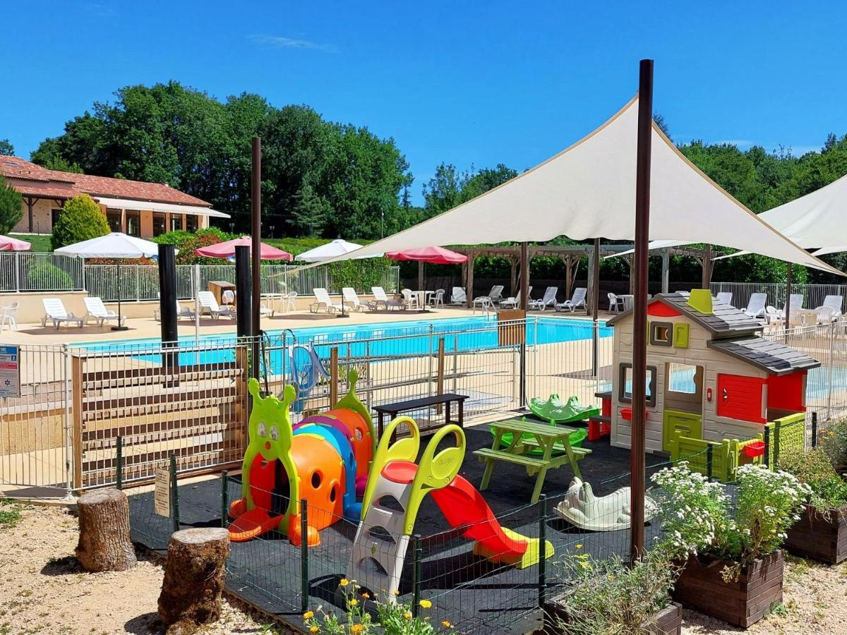 Вилла Domaine De Gavaudun Экстерьер фото
